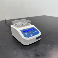 VWR Mini Dry Bath image 0